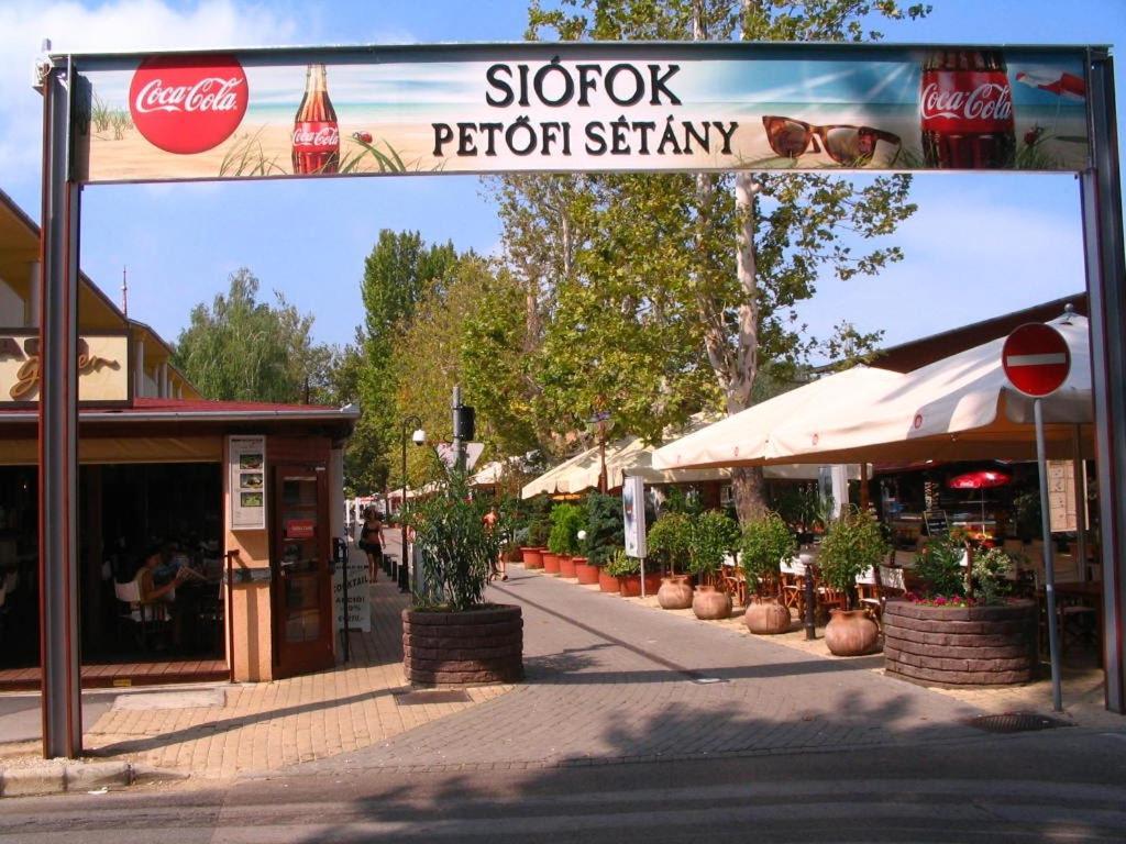 Kr Apartman Siofok Dış mekan fotoğraf
